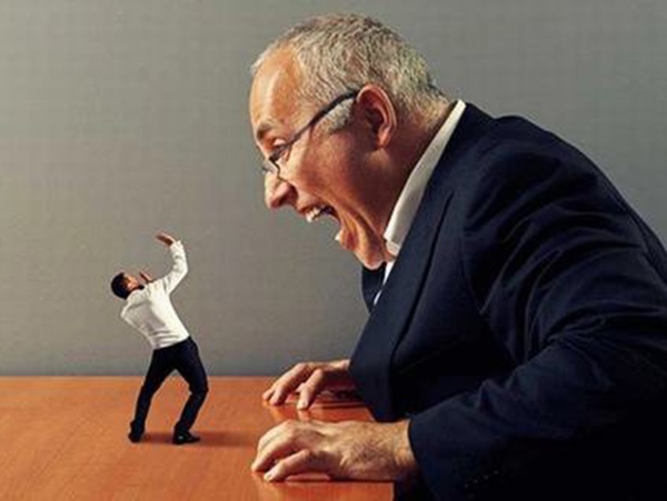 Mơ thấy sếp đánh ngay số mấy, điềm dữ hay lành?